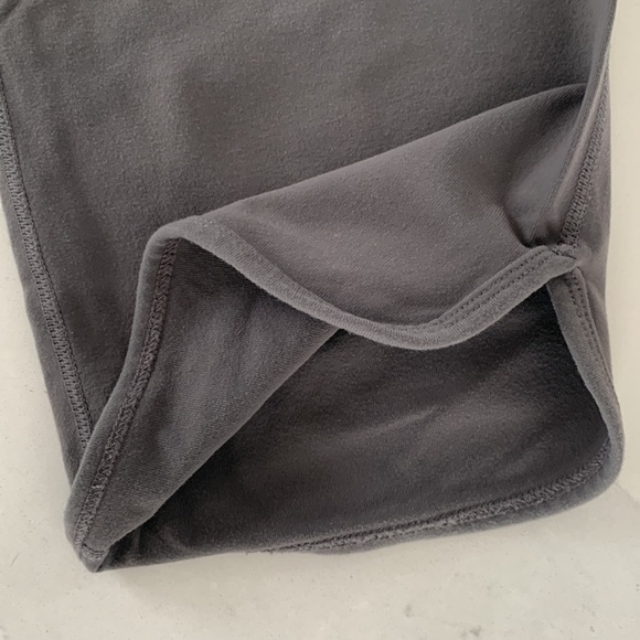 Yoga Capri - Picture 2 of 6